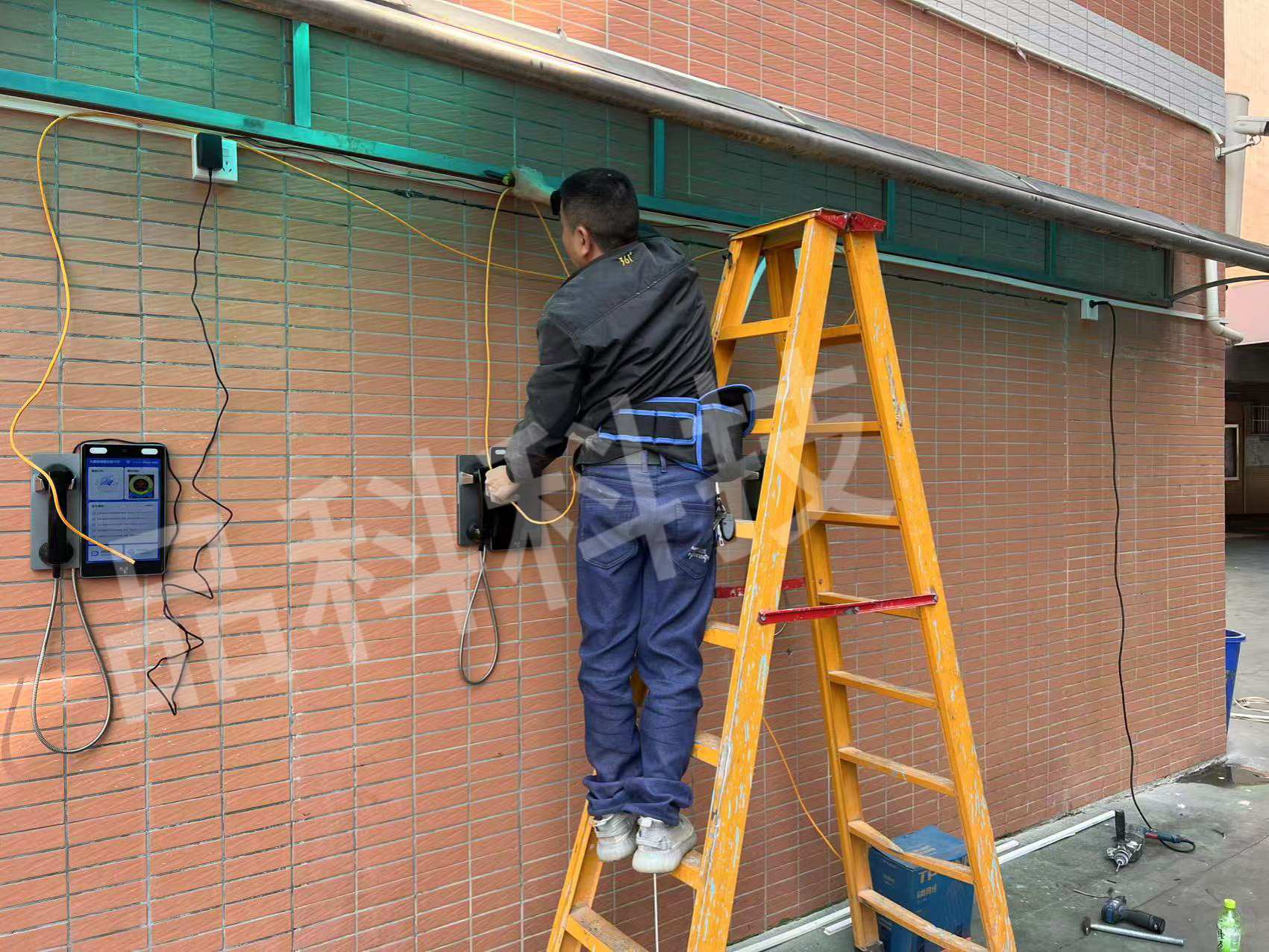 品科校園親情話機(jī) 品科校園親情話機(jī)